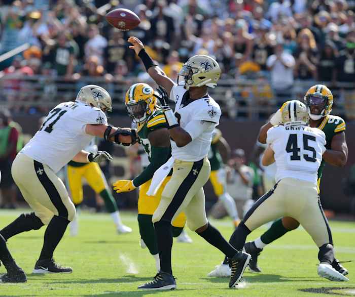 New Orleans Saints quarterback Jameis Winston (2) launches a pass against the Green Bay Packers. Bob Self/Florida Times-Union via Imagn Content Services, LLC